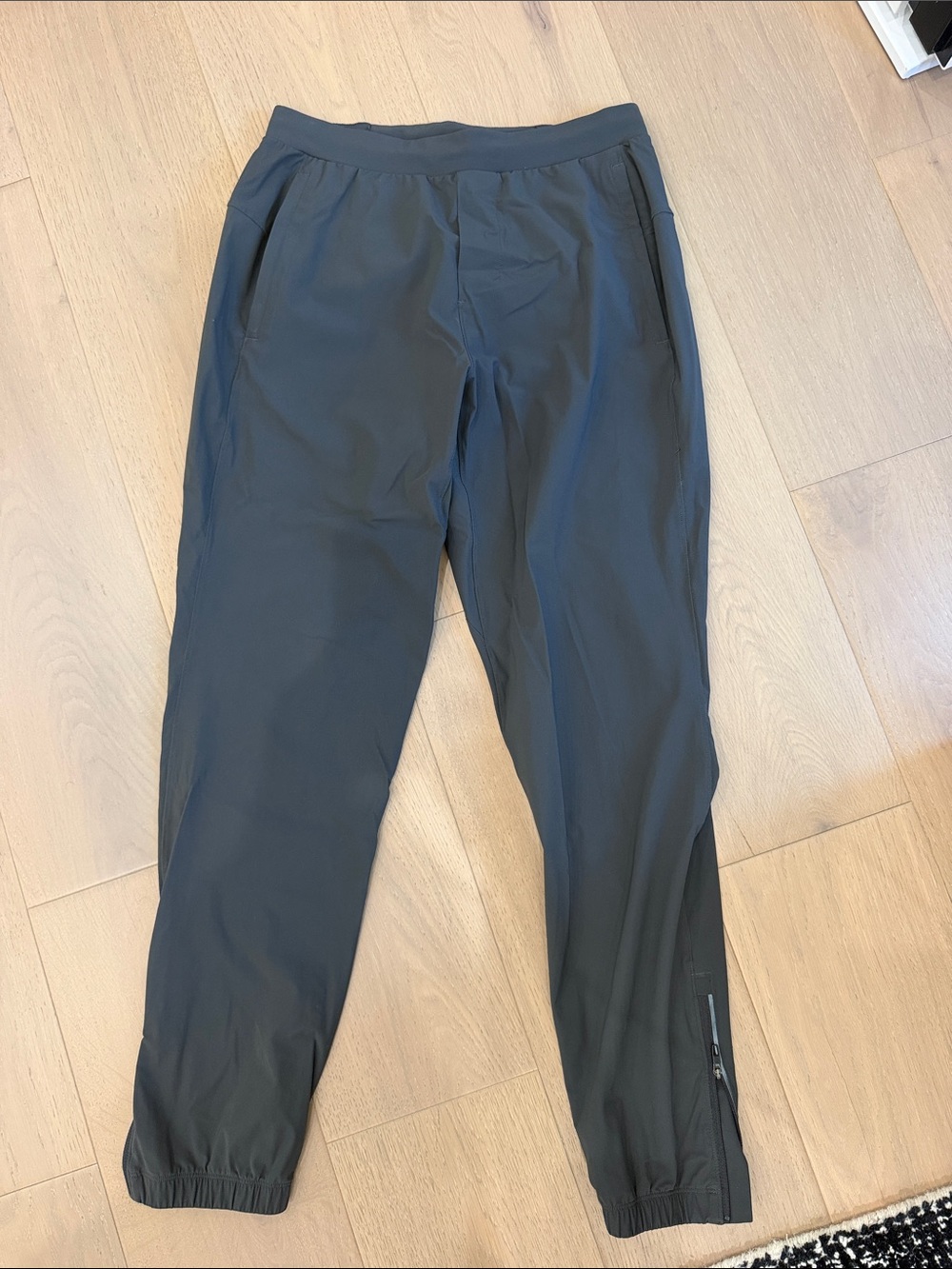 lululemon athletica Men's Charcoal Black Jogger Pants